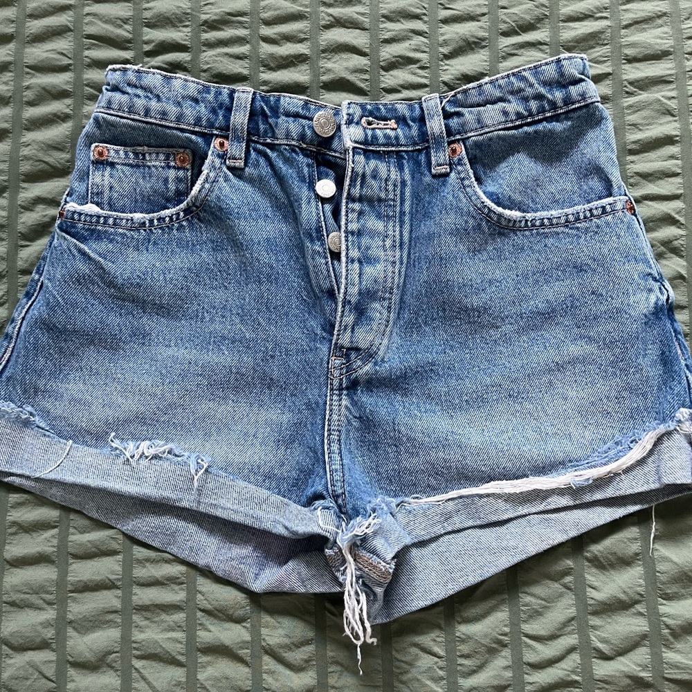zara high rise denim shorts